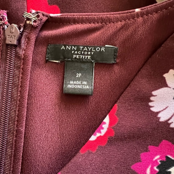 NWOT Ann Taylor Factory Floral Long-Sleeve Dress - Picture 4 of 5